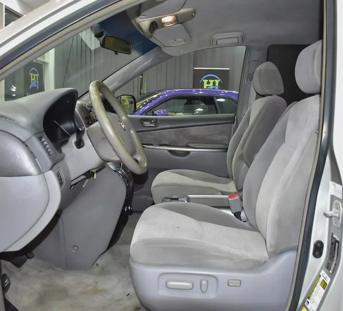 EXCELLENT DEAL for our Toyota Sienna LE ( 2008 Model ) in Silver Color American Specs-9-9