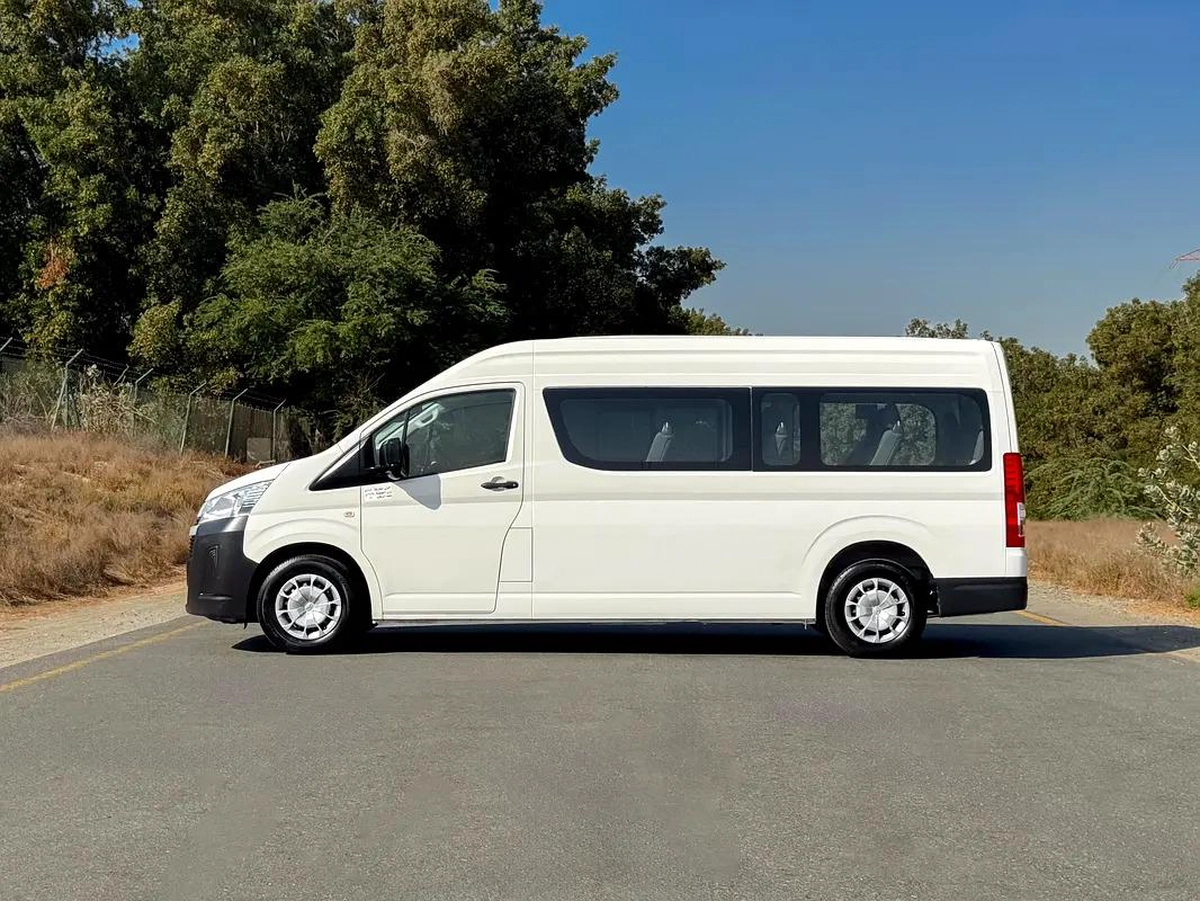 Toyota Hiace GL-9-9