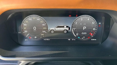 Land Rover Defender Land Rover Defender 110 2024 GCC specs-9