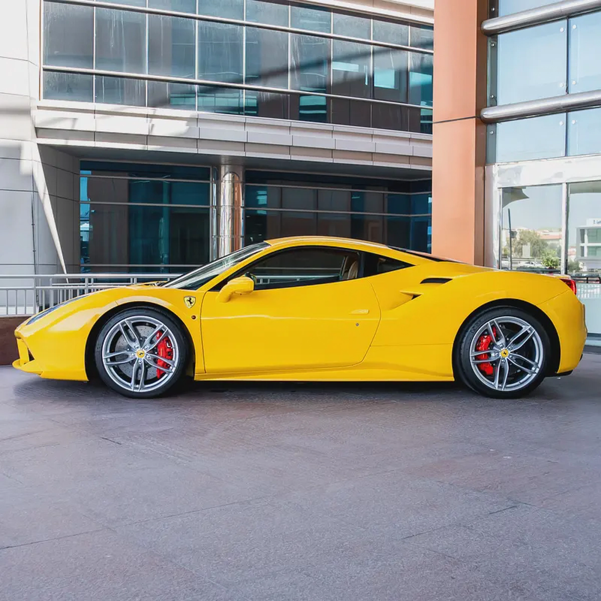 2018  FERRARI 488 GTB DONE ONLY 5000KM-3-3