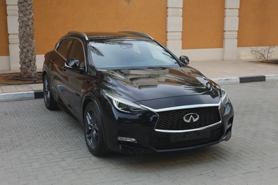 INFINITI Q30S - UNDER WARRANTY - GCC SPECS - FULL SERVICE HISTORY - ACCIDENT FREE --3