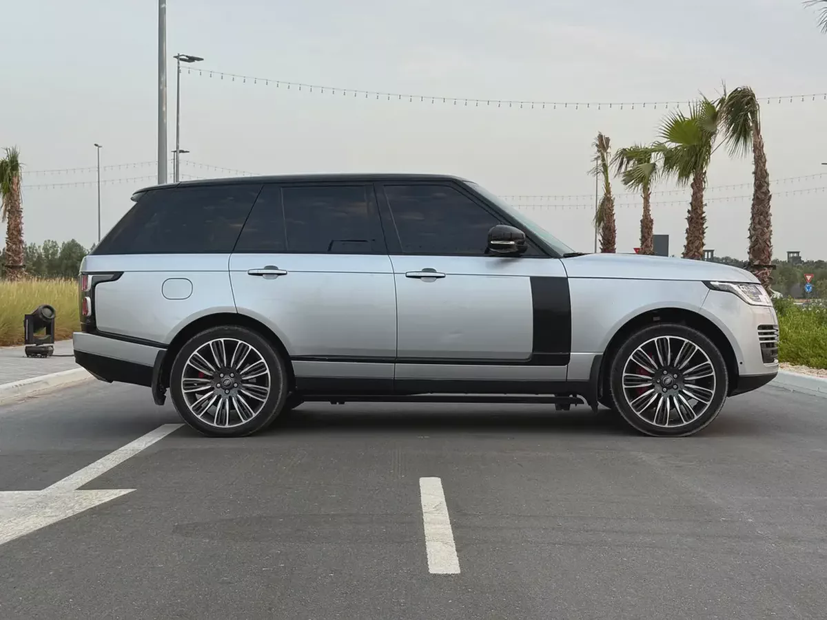 Pristine Land Rover Range Rover Velar Autobiography P400 2013 | GCC Specs-5-5