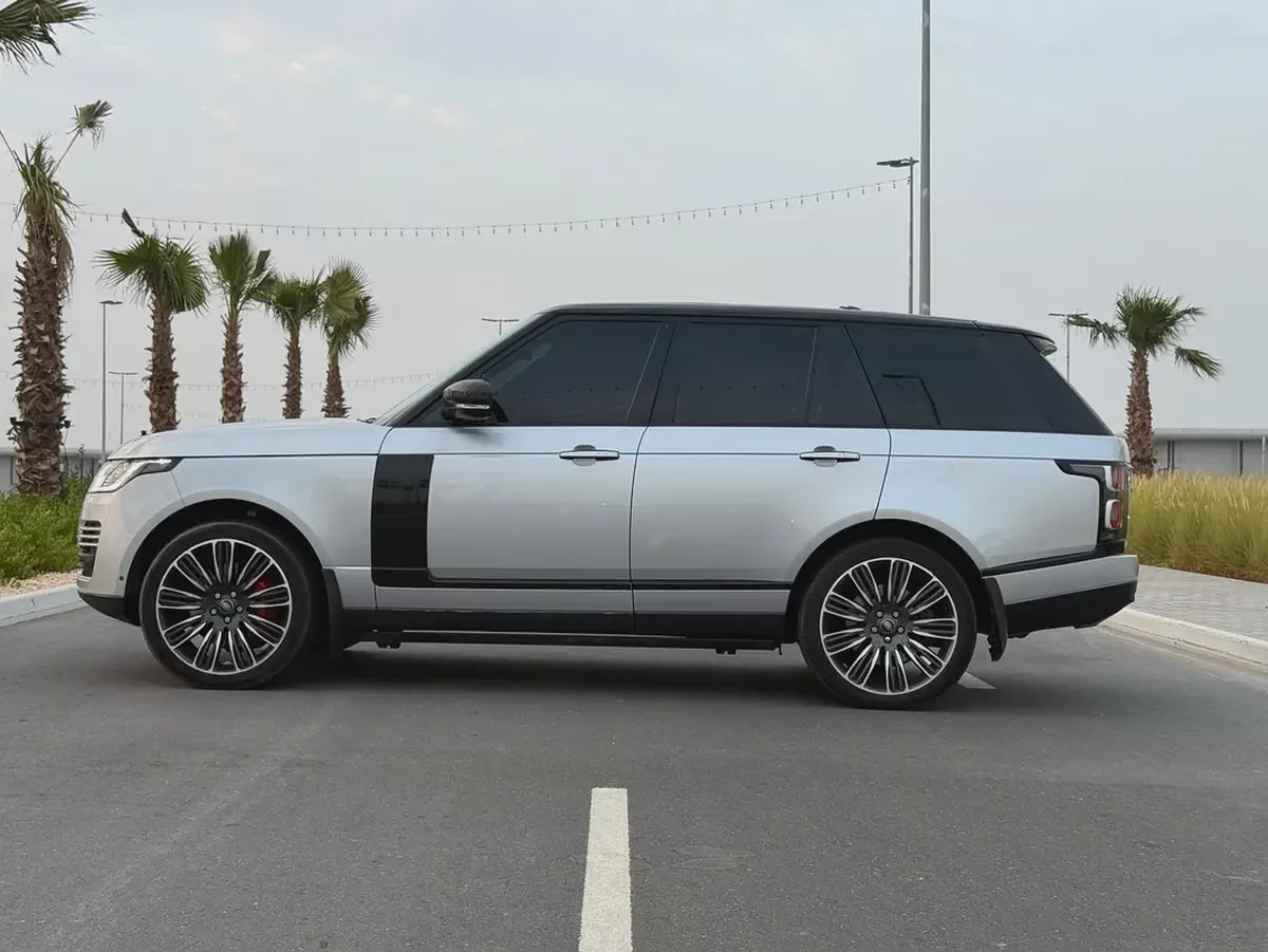 Pristine Land Rover Range Rover Velar Autobiography P400 2013 | GCC Specs-8-8