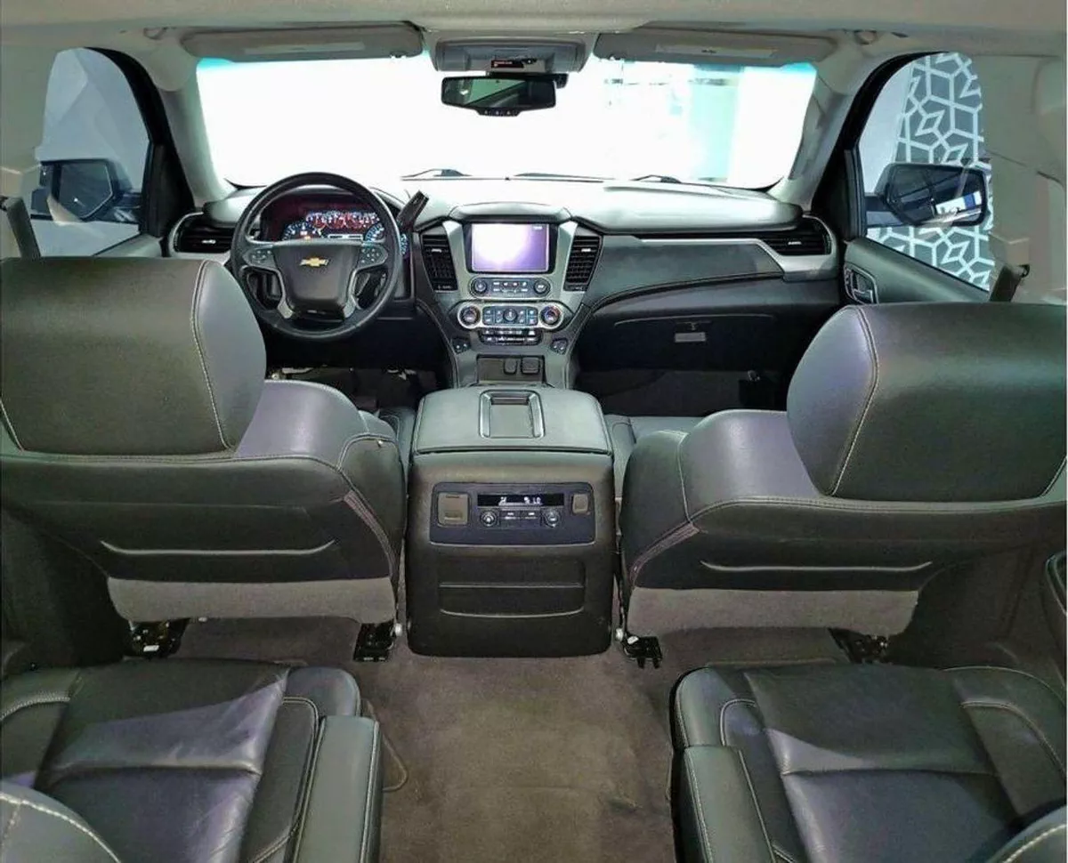 Chevrolet Suburban LT SR/NAV/DVD/COOL BOX LT SUNROOF  8CYL- 5.3L USA SPECIFICATION-ORIGINAL PAINT/ CLEAN TITLE-10-0