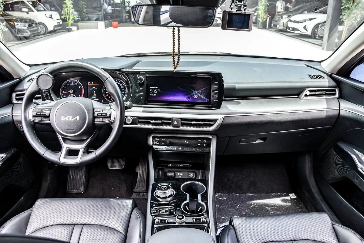 Kia K5 2022 | Korean Specs | Clean Title | 13K KM | Black | كيا K5 2022 وارد كوري