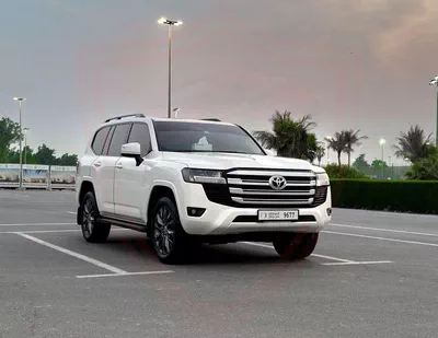 Toyota Land Cruiser GXR Toyota Land Cruiser | 3.5 L | 2022 | GCC | Accident-Free | In Excellent Condition | 3679 P.M-0