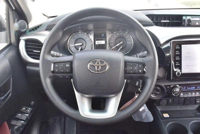 Toyota Hilux TOYOTA HILUX SR5  4X4 2.7L AT, AUTO AC, DISPLAY & RR-7
