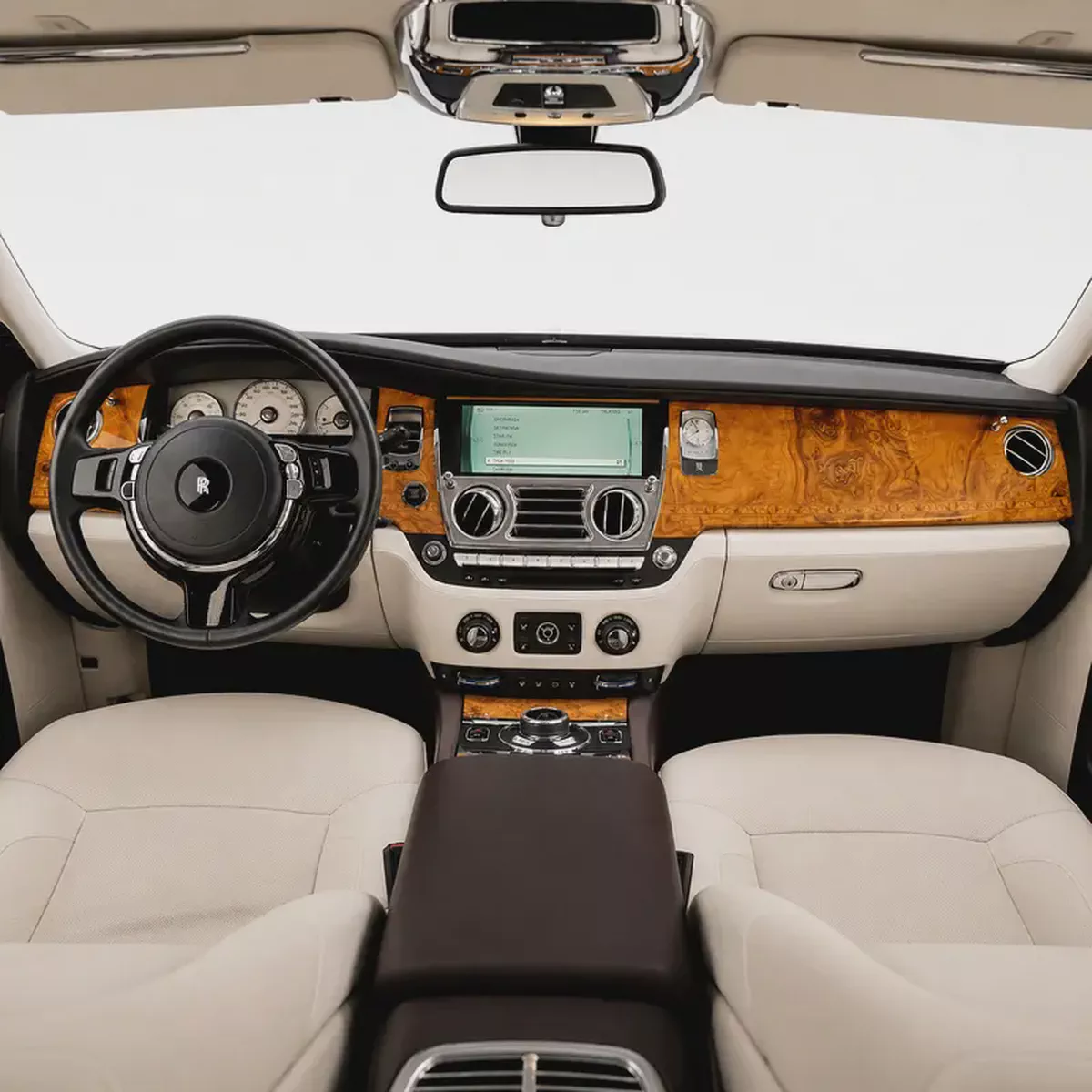 AED 309,950 CASH • Rolls-Royce Ghost  • 1 Year Warranty-9-9