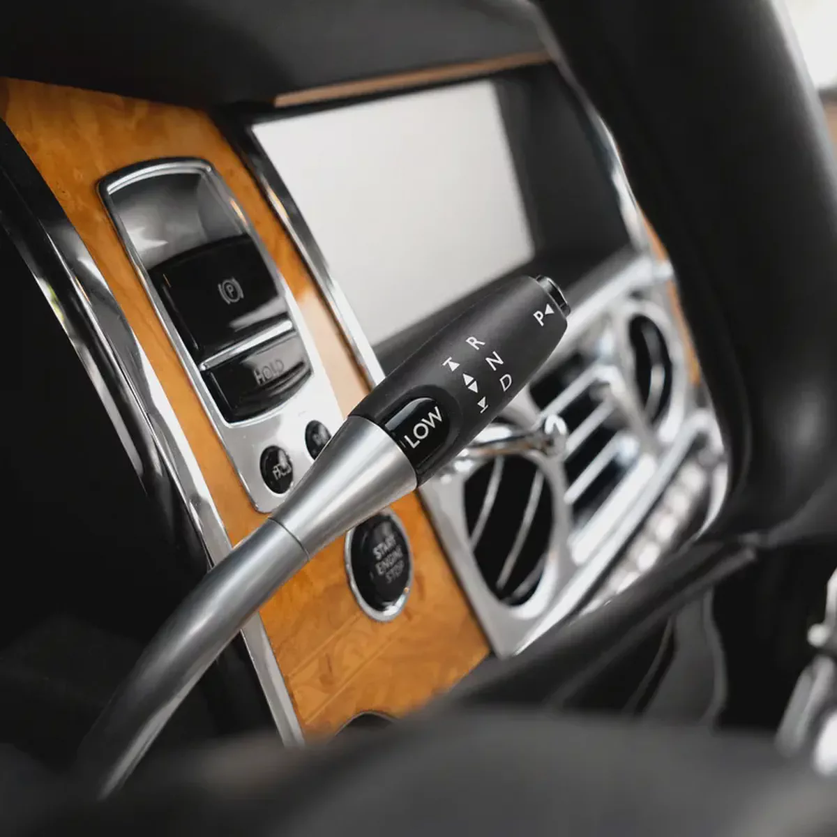 AED 309,950 CASH • Rolls-Royce Ghost  • 1 Year Warranty-11-11