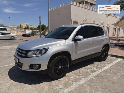 Volkswagen Tiguan SEL 2.0 TSI 4Motion 2014 GCC Specs With Service History In Perfect Condition-0