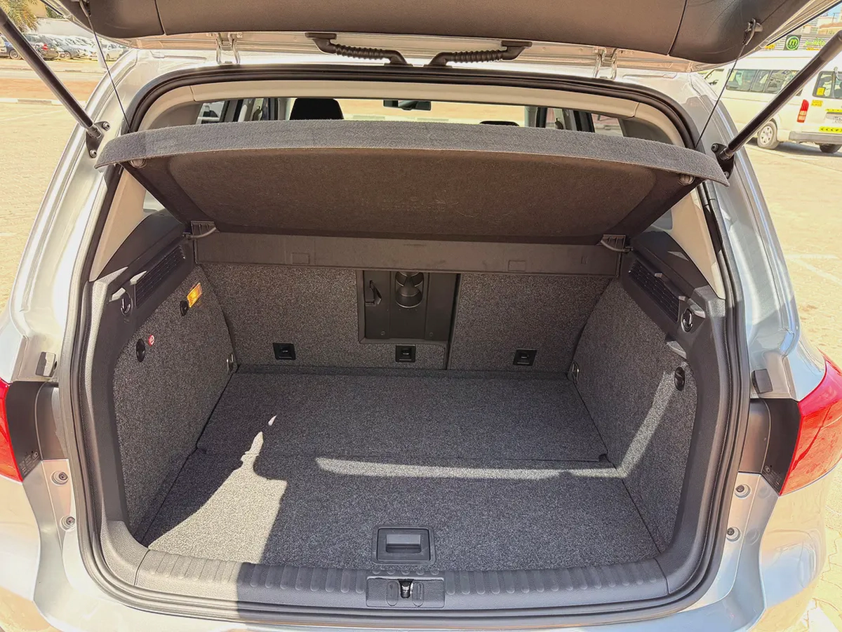 Volkswagen Tiguan SEL 2.0 TSI 4Motion 2014 GCC Specs With Service History In Perfect Condition
