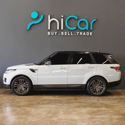 AED 2,572 p.m • 0% Downpayment • Range Rover Sport Supercharged HSE   • 1 Year Warranty-1