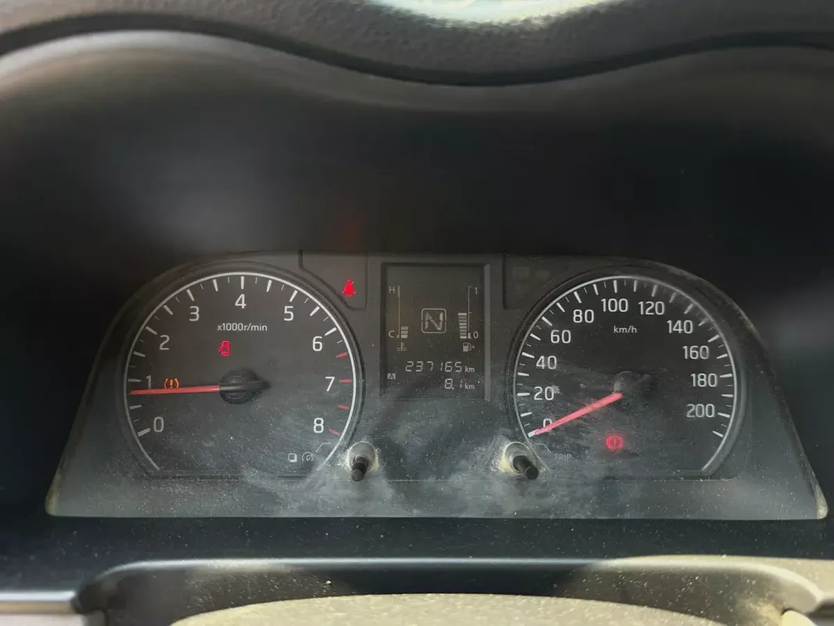 Nissan Urvan NV350 2020 GCC Specs - Reliable Commercial Van CHILLER-13-13