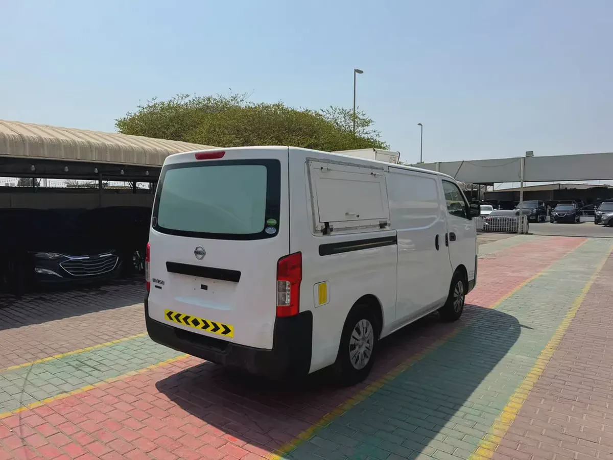 Nissan Urvan NV350 2020 GCC Specs - Reliable Commercial Van CHILLER-3-3