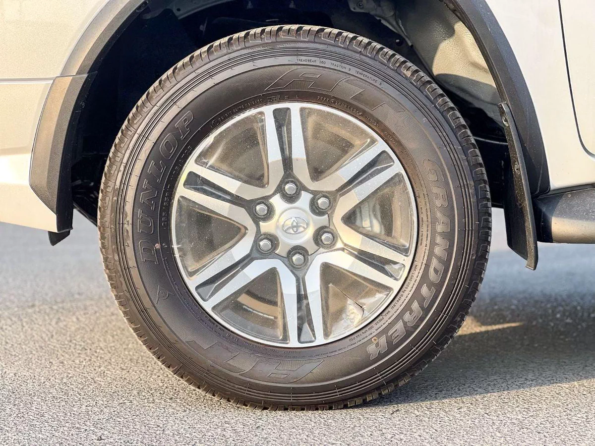 Toyota Fortuner Fortuner 2.7L G - EXPORT ONLY - TOYOTA FORTUNER 2.7L G-9-0