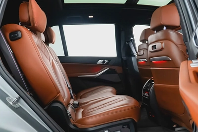 AED 7,285 / 60 months | 0% DP | 2025 BMW X7 40i M SPORT PRO / BMW Warranty  BMW Service Contrac-13