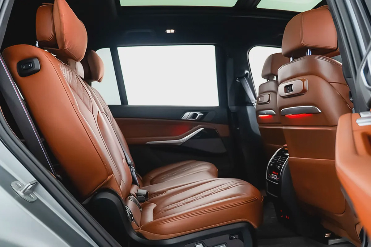 AED 7,285 / 60 months | 0% DP | 2025 BMW X7 40i M SPORT PRO / BMW Warranty  BMW Service Contrac