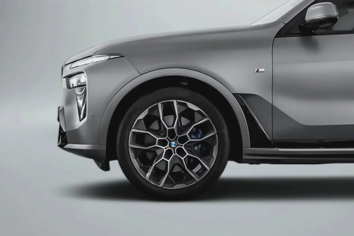 AED 7,285 / 60 months | 0% DP | 2025 BMW X7 40i M SPORT PRO / BMW Warranty  BMW Service Contrac
