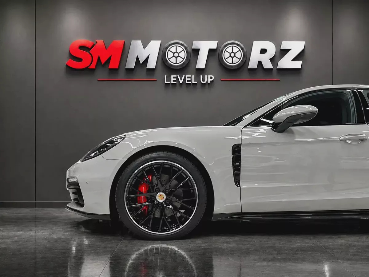 Huge Option | Porsche Serviced | Rare Color | Warranty | GCC-5-5