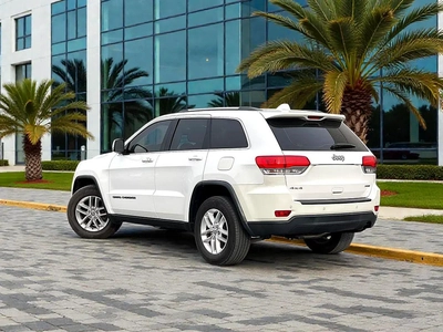 2017 Jeep Grand Cherokee Exclusive - GCC Specs | Original paint-4