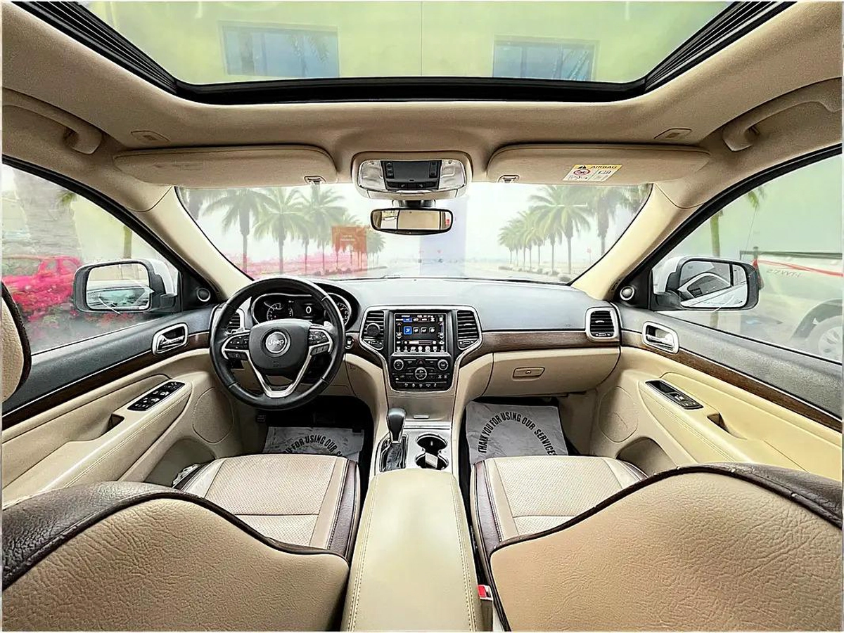2017 Jeep Grand Cherokee Exclusive - GCC Specs | Original paint-14-14