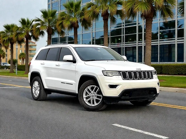 2017 Jeep Grand Cherokee Exclusive - GCC Specs | Original paint