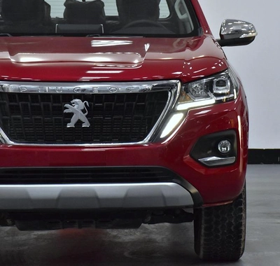 Peugeot Landtrek 4WD ( 2023 Model ) in Red Color GCC Specs-1