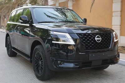 NISSAN Patrol-2024-LE PLATINUM-BLACK EDITION-33000KM-UNDER WARRANTY-GCC SPECS-5