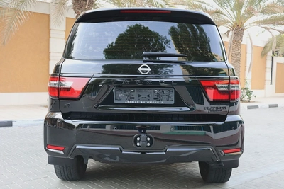 NISSAN Patrol-2024-LE PLATINUM-BLACK EDITION-33000KM-UNDER WARRANTY-GCC SPECS-9