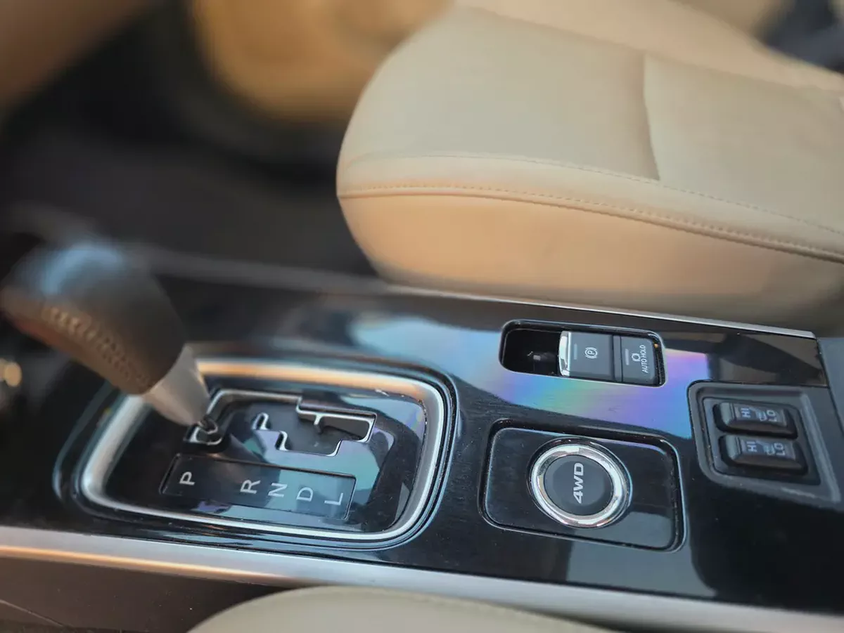 2019 Mitsubishi Outlander High Line GCC Specs-12-12
