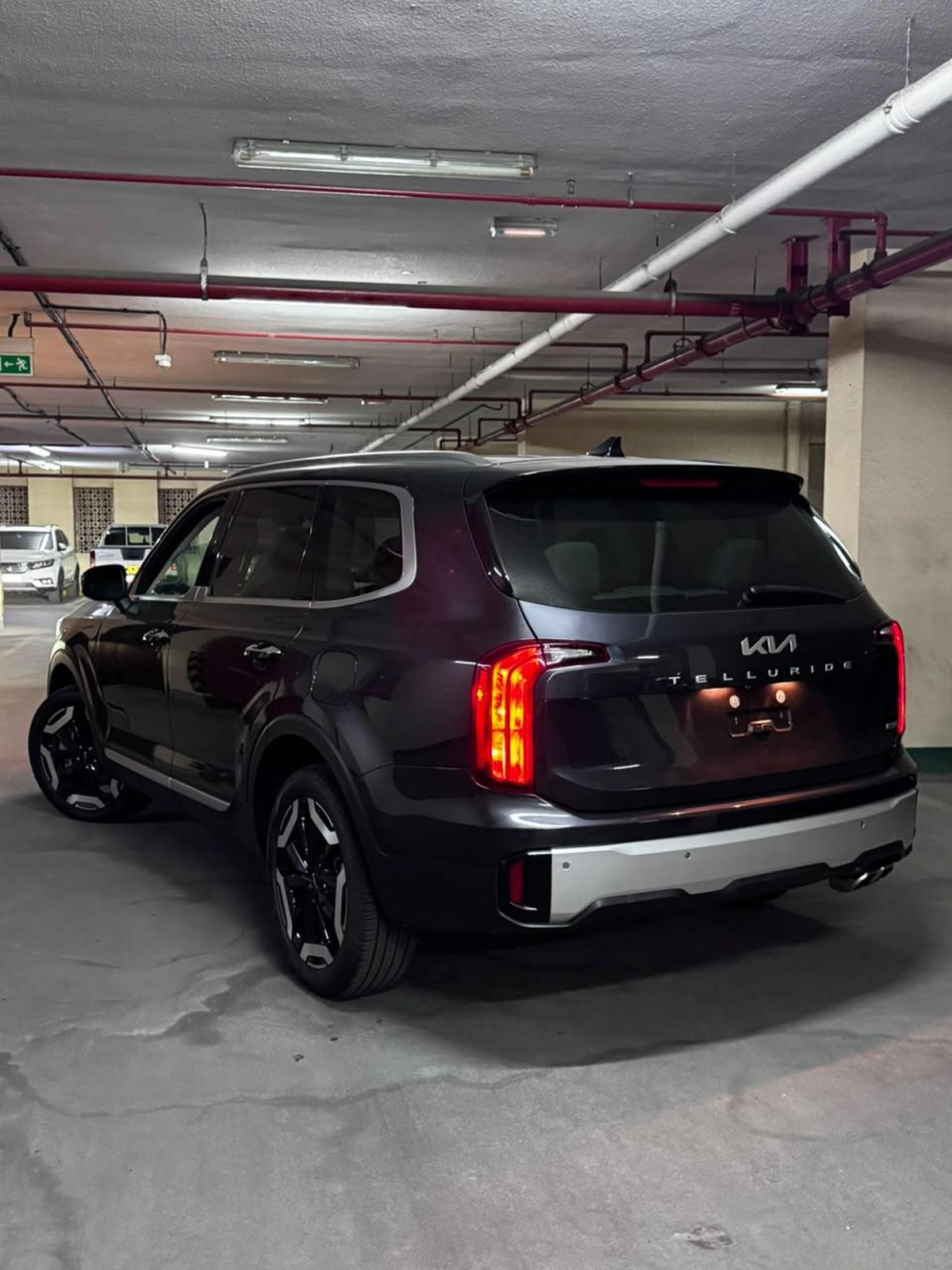 KIA TELLURIDE, S - 2025 like New low mileage 13,000km-2-2