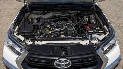 Toyota Hilux GLX DC 2.7P AT  mid option 4X4 MY2025 – WHITE-18