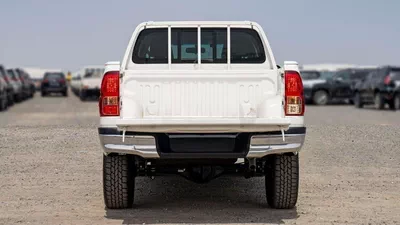 Toyota Hilux GLX DC 2.7P AT  mid option 4X4 MY2025 – WHITE-7
