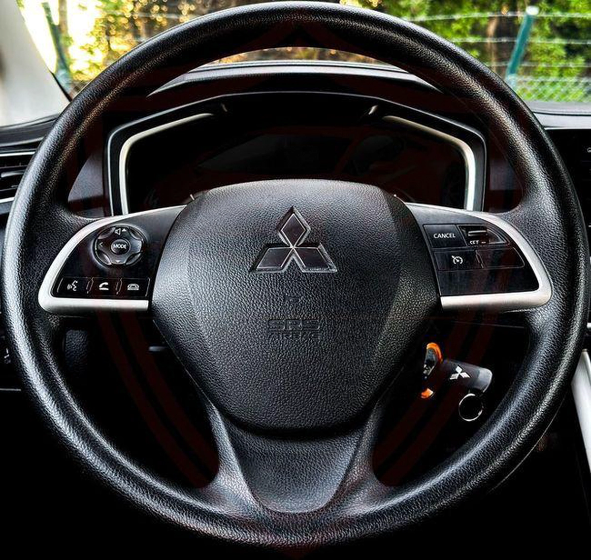 Mitsubishi Xpander Mid 1.5L Mitsubishi Xpander | 1.5 L | 2024 | GCC | Accident-Free-1-1
