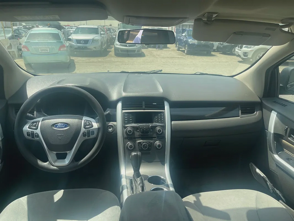 Ford Edge 2013 white color GCC calen car-10-10