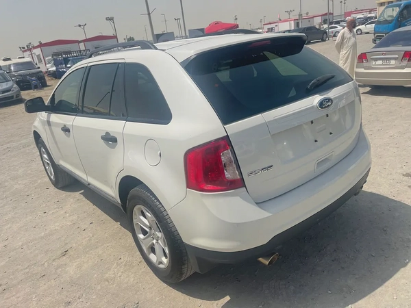 Ford Edge 2013 white color GCC calen car