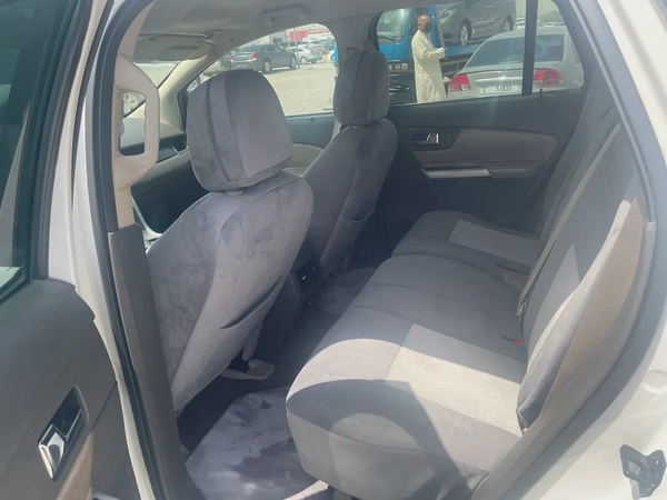 Ford Edge 2013 white color GCC calen car