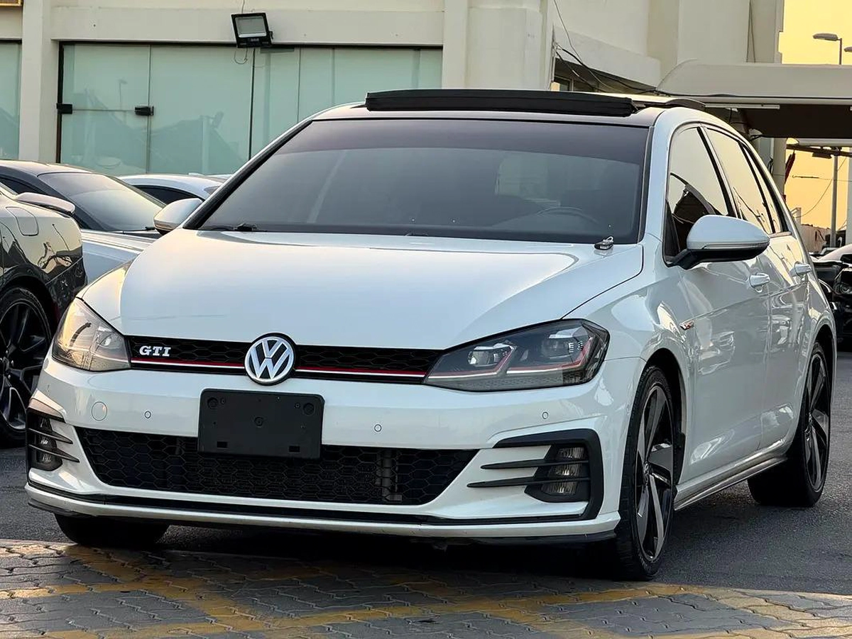 جولف GTI موديل 2019 خليجى بانوراما قل اوبشن صبغ الوكاله مفتاحين الوكاله-18-18