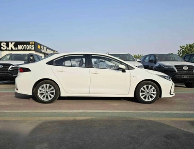 Toyota Corolla ELITE HYBRID / LEATHER SEATS / PUSH START /DVD+ CAMERA/SUNROOF (CODE#HYBRID ELITE)-5
