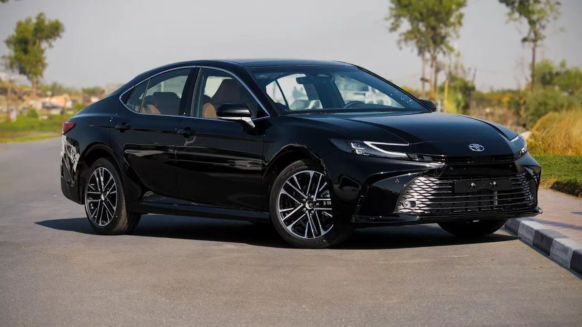 TOYOTA CAMRY GLE 2.5L PETROL 2026 – FULL OPTION |