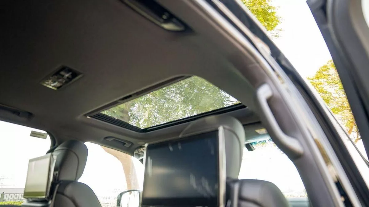 Toyota Land Cruiser GR SPORT 3.3D AT MY2023 – BLACK-13-0