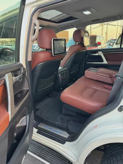 تويوتا لاند كلوزر Toyota Land Cruiser VXR 2016 GCC Specs-9