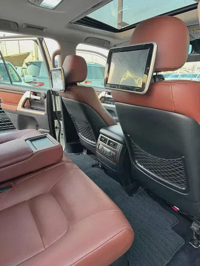 تويوتا لاند كلوزر Toyota Land Cruiser VXR 2016 GCC Specs-10