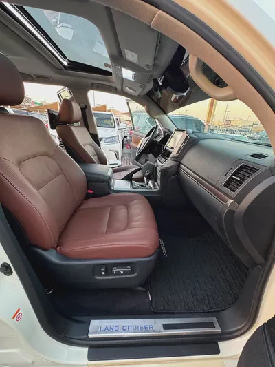تويوتا لاند كلوزر Toyota Land Cruiser VXR 2016 GCC Specs-14