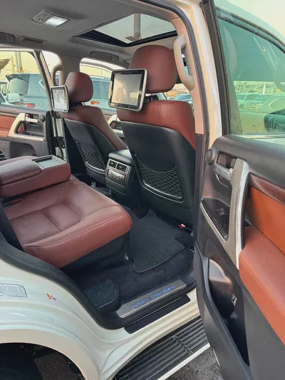 تويوتا لاند كلوزر Toyota Land Cruiser VXR 2016 GCC Specs-16