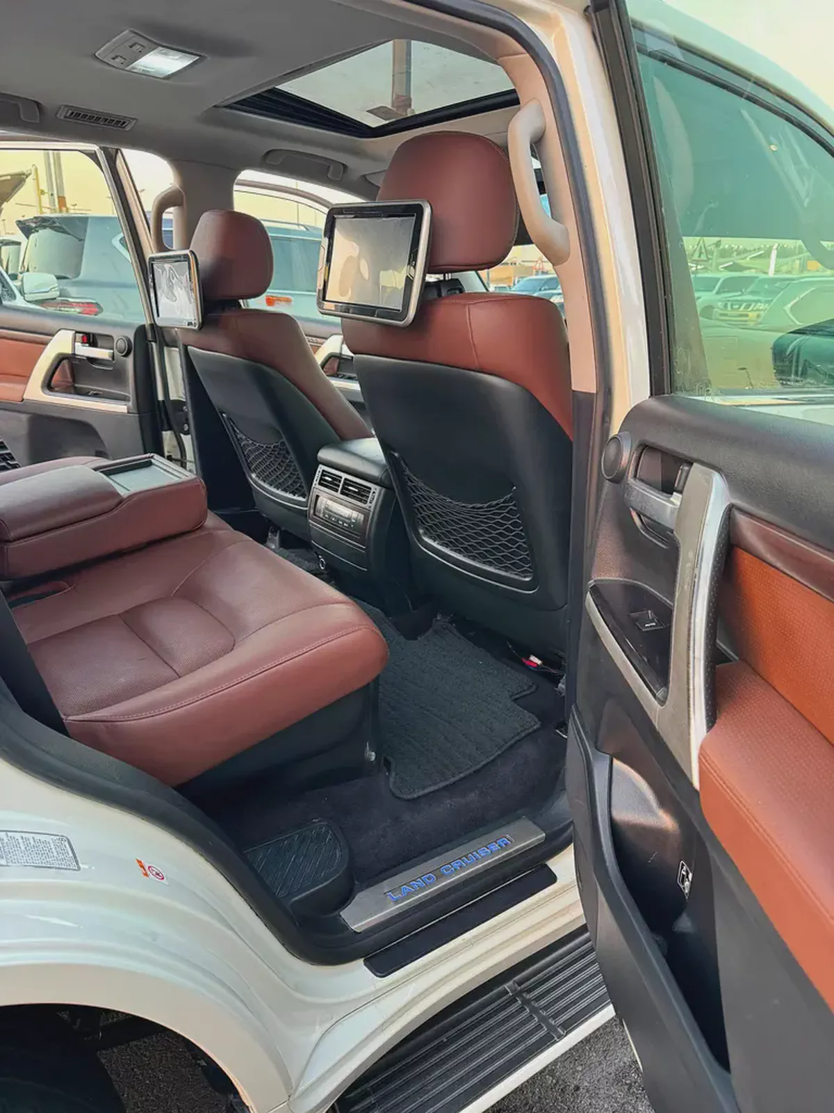 تويوتا لاند كلوزر Toyota Land Cruiser VXR 2016 GCC Specs-16-16