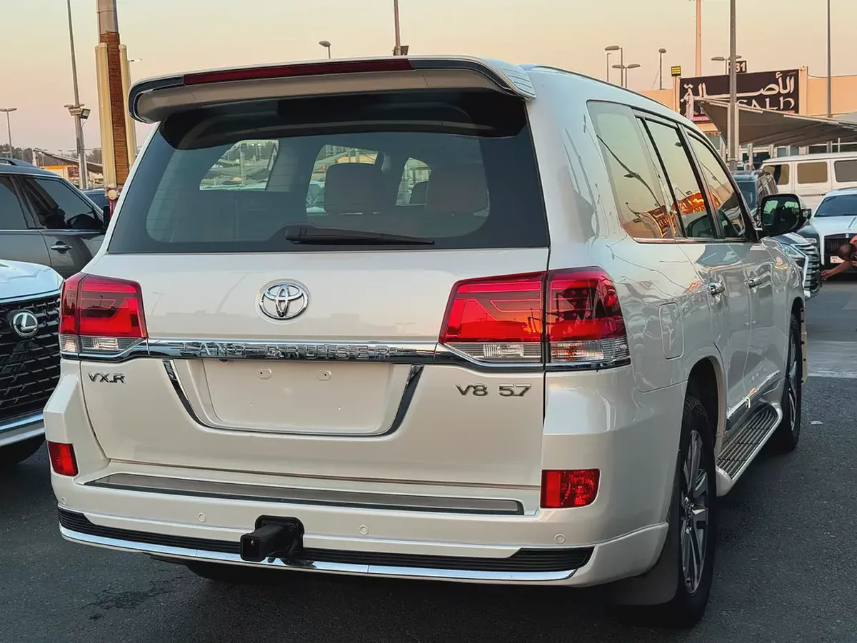تويوتا لاند كلوزر Toyota Land Cruiser VXR 2016 GCC Specs-7-7