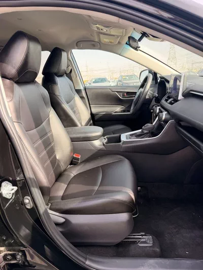 Toyota RAV4 LE RAV4 2.5L 4WD 2024-13