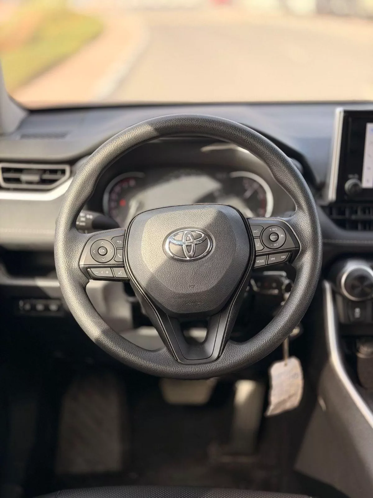 Toyota RAV4 LE RAV4 2.5L 4WD 2024-9-0