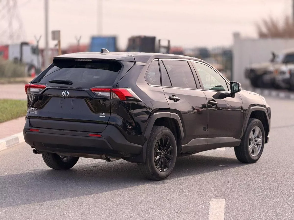 Toyota RAV4 LE RAV4 2.5L 4WD 2024-3-0